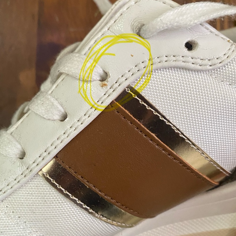 Michael Kors Women’s Wedge Sneakers. Size: 8.5
Gently used great condition. 🤎 - Picture 11 of 14